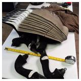 Large Lot of Geese decoys  (9 total)