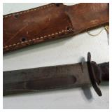Lot of Two KABAR Vintage Knives. Utica / Cutco with sheaths -  USMC