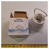 Syvahome Blocker, a white bathtub water filter (NIB)