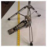 Meinl Byzance Traditional medium crash cymbal w/stand