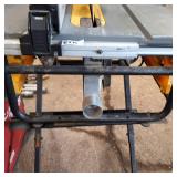 DEWALT 10" Jobsite Table Saw with Compact Folding Stand – Rack & Pinion Fence