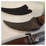 Lot of 2 Fixed Blade Knives: Damascus Steel Karambit & Vintage Stacked Leather Hunter
