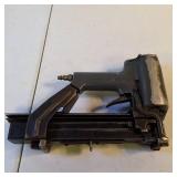 Professional Senco PW Roofing Stapler (GA0001) - 16 Gauge Wide Crown