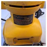 DeWalt DW411 1/4 Sheet Palm Grip Sander with Carrying Case