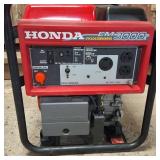 Honda EM3000c Cycloconverter 3000-Watt Portable Generator