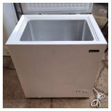Nice, Working Magic Chef Chest Freezer -  Compact 5.2 Cubic Foot -  33.5" x 27.5" x 21" (deep)
