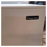 Nice, Working Magic Chef Chest Freezer -  Compact 5.2 Cubic Foot -  33.5" x 27.5" x 21" (deep)