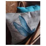 Wicker Holder with 2 pillows - Lot of 3