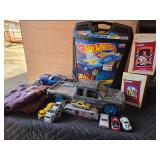 Vintage variety of toy cars, Racing ornaments, Hotwheels, Chevy Bag. Lot of 15 pieces