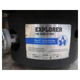 HUGE TRAPPING LOT / DOUBLE BURNER PROPANE COOKER