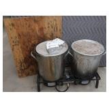 HUGE TRAPPING LOT / DOUBLE BURNER PROPANE COOKER