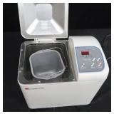 REGAL KITCHEN PRO BREADMAKER