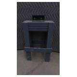 HEAVY DUTY WOODEN BASE WITH SMALL ANVIL ON TOP