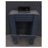 HEAVY DUTY WOODEN BASE WITH SMALL ANVIL ON TOP