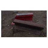 2 HEAVY DUTY ANVILS