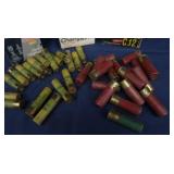 LARGE LOT OF VINTAGE POWDER AND SHOT FLASK, AND AMMO