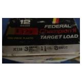 LARGE LOT OF VINTAGE POWDER AND SHOT FLASK, AND AMMO