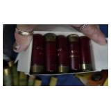 LARGE LOT OF VINTAGE POWDER AND SHOT FLASK, AND AMMO