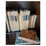 Insel-Bücherei German Classics: Goethe & Schiller Antique Collection