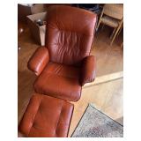 Vintage Ekornes Stressless Brown Leather Recliner Lounge Chair w/ Ottoman Wood Base