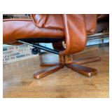 Vintage Ekornes Stressless Brown Leather Swivel Recliner Lounge Chair Bentwood Base No Ottoman