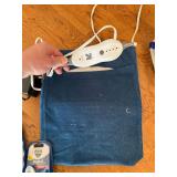 Mixed Home Health Device Lot Omron Vicks Light Relief Heating Pad