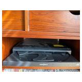 Insignia Compact Disc Player Black Single Disc Tray Load Used