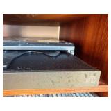 Insignia Compact Disc Player Black Single Disc Tray Load Used