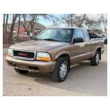 2003 GMC SONOMA SL *4x4 | No Accidents Reported* (NO RESERVE)