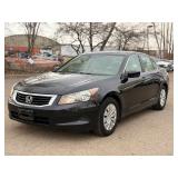2009 HONDA ACCORD LX *No Accidents* (NO RESERVE)