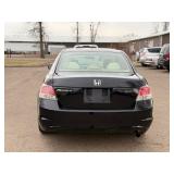 2009 HONDA ACCORD LX *No Accidents* (NO RESERVE)