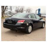 2009 HONDA ACCORD LX *No Accidents* (NO RESERVE)