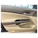 2009 HONDA ACCORD LX *No Accidents* (NO RESERVE)