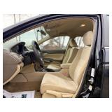 2009 HONDA ACCORD LX *No Accidents* (NO RESERVE)