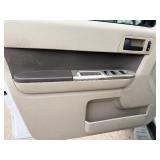 2009 FORD ESCAPE XLT *No Accidents Reported* (NO RESERVE)