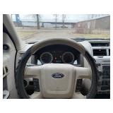2009 FORD ESCAPE XLT *No Accidents Reported* (NO RESERVE)