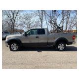 2004 FORD F-150 XL *4x4 | No Accidents Reported | 137k Miles* (NO RESERVE)