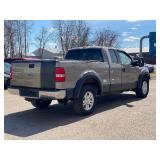 2004 FORD F-150 XL *4x4 | No Accidents Reported | 137k Miles* (NO RESERVE)