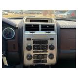 2008 FORD ESCAPE XLT (NO RESERVE)