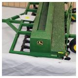 1/16th John Deere Grain Drill