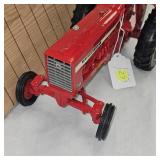 1/16 International 756