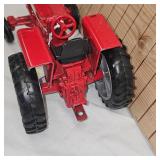 1/16 International 756