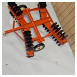 1:!6 Allis Chalmers Tandem Disk