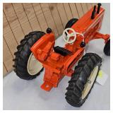 1:16 Allis Chalmers D-19