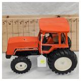 1:16 Allis Chalmers 8010