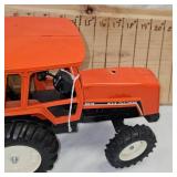 1:16 Allis Chalmers 8010
