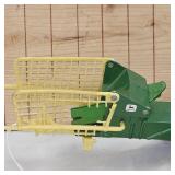 1:16 Vintage John Deere Baler