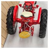 Precision Series Farmall 460. 1/16 in box