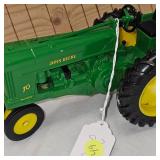 1:16 John Deere 70 Tractor