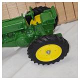 1:16 John Deere 70